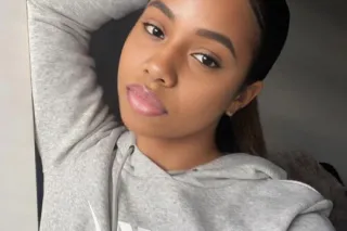 come have fun with me n feel this tight pussy - Image 1